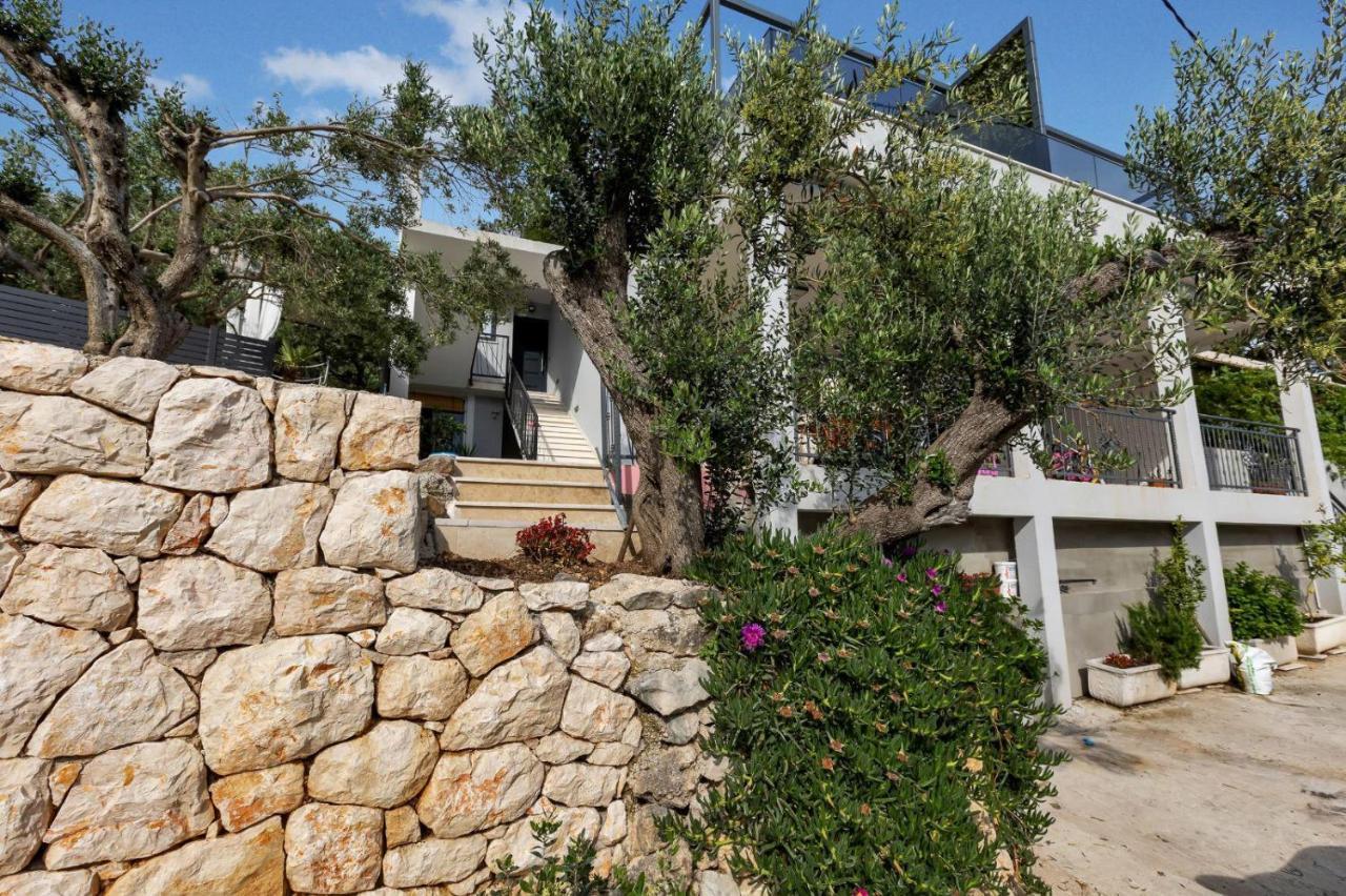Apartments Lucky Brela Dış mekan fotoğraf